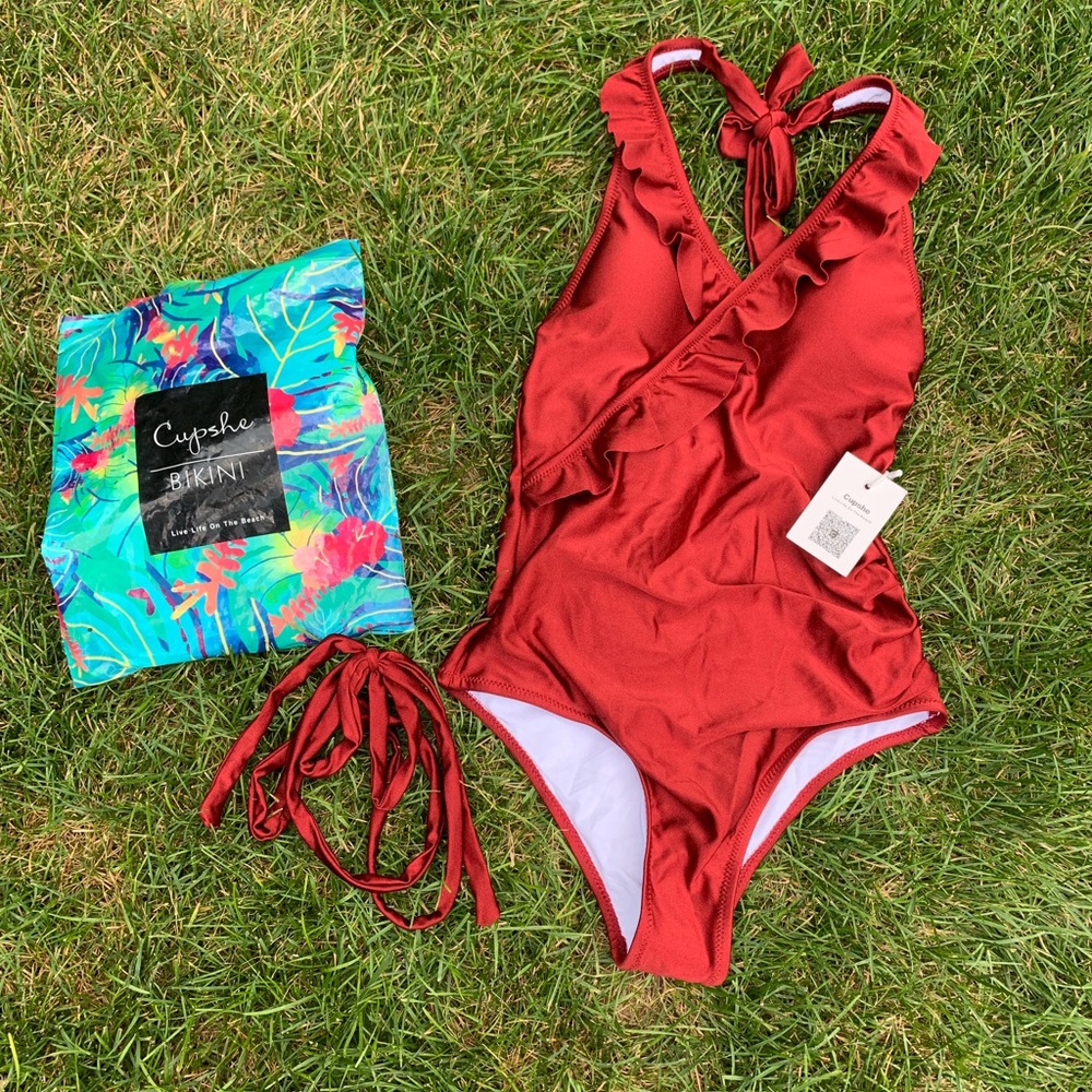 NWT Cupshe one piece swim suit. - Picture 2 of 4